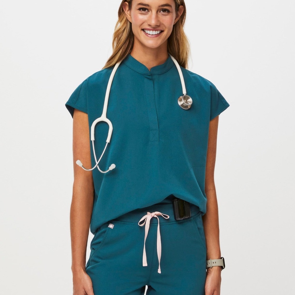 FIGS Rafaela Oversized Scrub Top